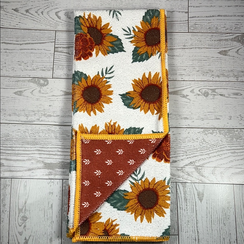 Three Kitchen Towel Set - Leaves, Sunflowers, and Cappuccino - Picture 2 of 4